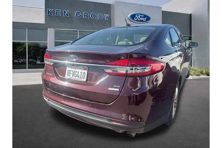 $11706 : Ford Fusion 2018 SE 4dr Seda image 4