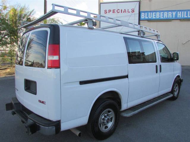 $11995 : 2018 GMC Savana 2500 image 5