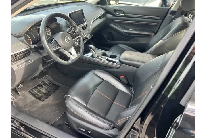 $11900 : 2020 Altima 2.5 SR image 8