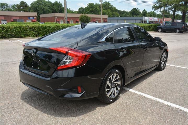 2018 Civic EX image 6