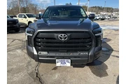 $38495 : Toyota Tundra 2022 4x4 SR5 4 thumbnail