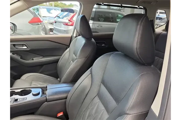 $26590 : Nissan Rogue 2023 AWD Platin image 9