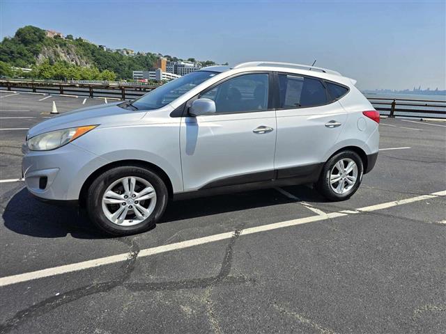 $8500 : 2011 HYUNDAI TUCSON image 7