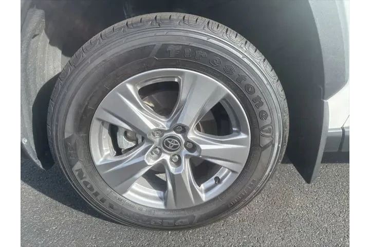 $30995 : Toyota RAV4 Hybrid 2024 AWD image 9