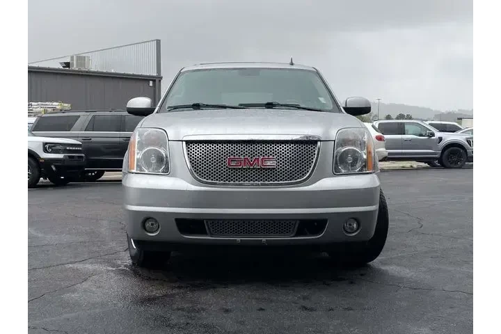 $7490 : GMC Yukon 2012 4x4 SLT 4dr S image 9