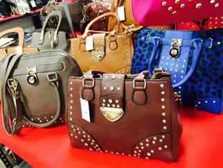 $8185103311 : BOLSOS A SOLO $13.99 image 1