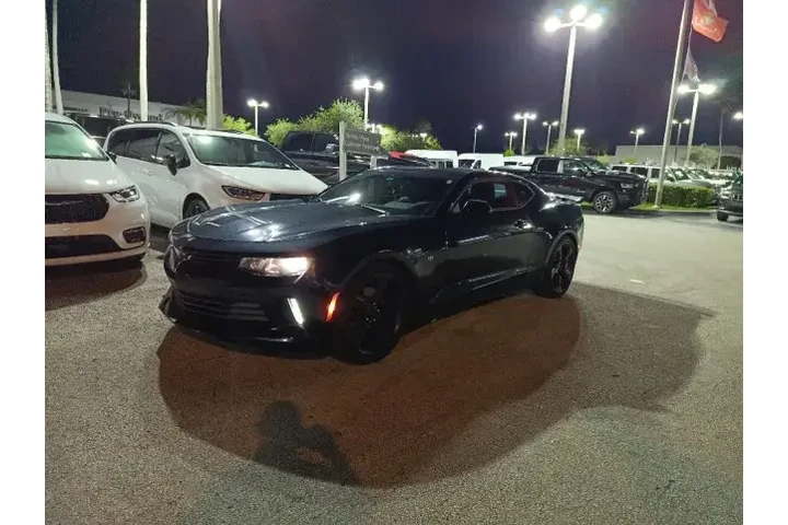 $18995 : Chevrolet Camaro 2018 LT 2dr image 1