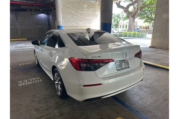 $23995 : Honda Civic 2023 LX 4dr Seda image 7