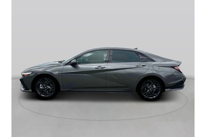$23920 : Hyundai ELANTRA 2024 N Line image 3
