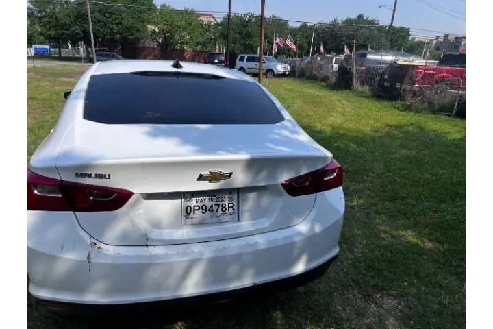 $23995 : 2022 Malibu LS image 7