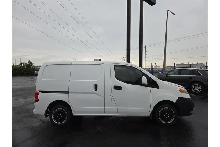 $12995 : 2019 NV200 SV image 6