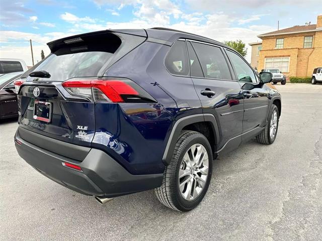 $26995 : Pre-Owned 2020 RAV4 XLE Premi image 6