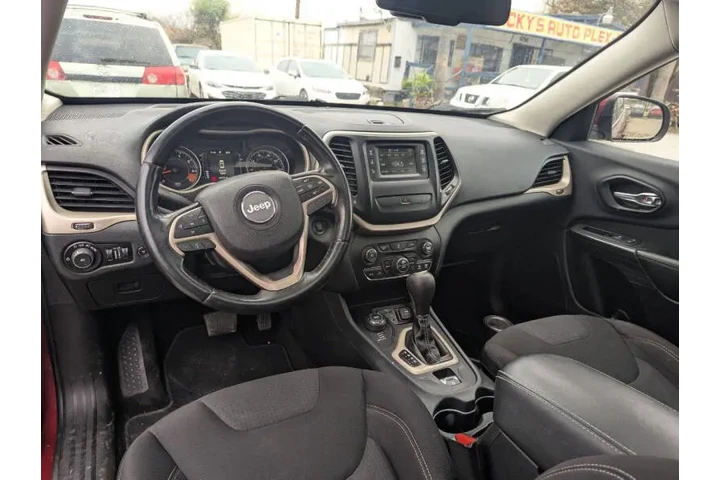 $7890 : 2015 Cherokee Latitude image 9