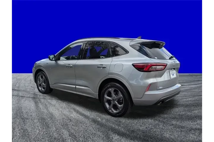 $15960 : Ford Escape 2023 ST-Line 4dr image 6