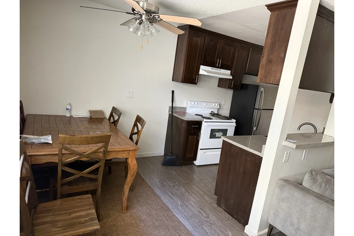 $1000 : Se comparte renta recamara image 5