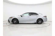 $25998 : Toyota Camry 2024 SE 4dr Sed thumbnail