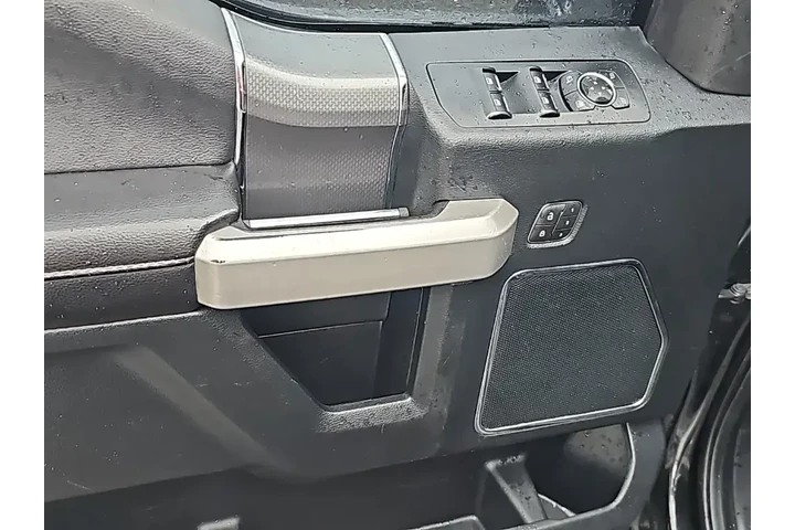 $23550 : Ford F-150 2015 4x4 Platinum image 9