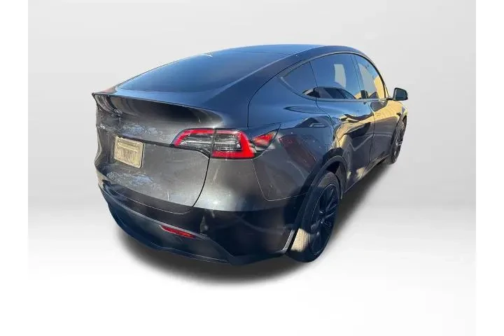 $30097 : Tesla Model Y 2024 Long Rang image 2