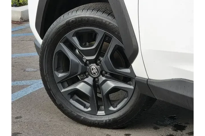 $31929 : Toyota RAV4 2024 AWD Adventu image 8