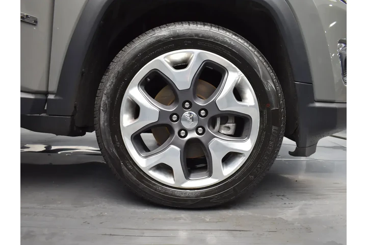 $13350 : Jeep Compass 2019 4x4 Limite image 5