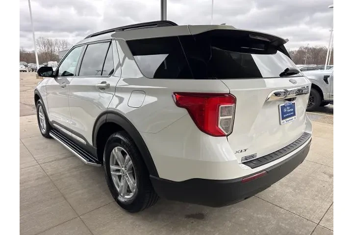 $31900 : Ford Explorer 2023 AWD XLT 4 image 5