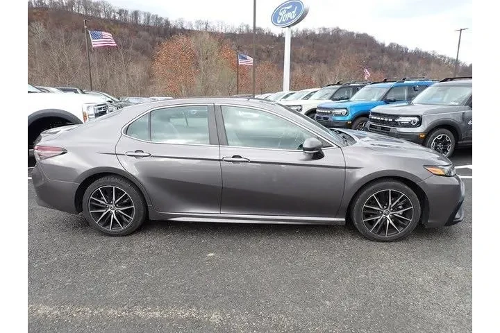 $22487 : Toyota Camry 2023 SE 4dr Sed image 6