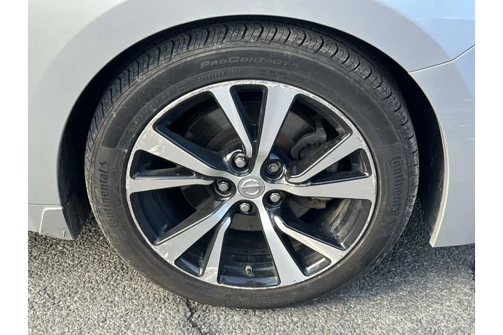 $16990 : Nissan Maxima 2018 3.5 S 4dr image 8