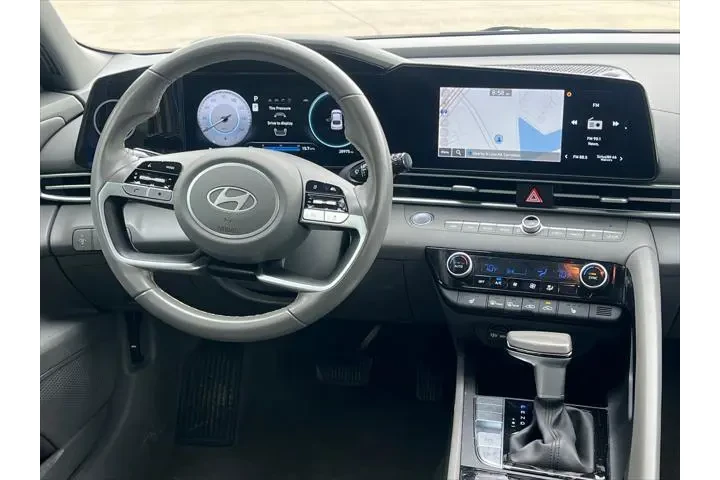 $20499 : Hyundai ELANTRA 2025 SEL Con image 9
