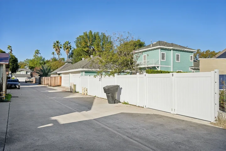 $1500 : HOUSE FOR RENT image 10