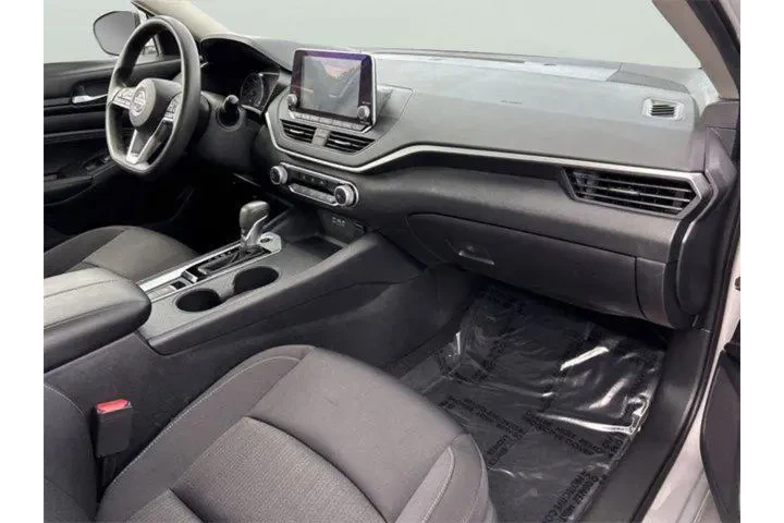 $13434 : Nissan Altima 2020 AWD 2.5 S image 6