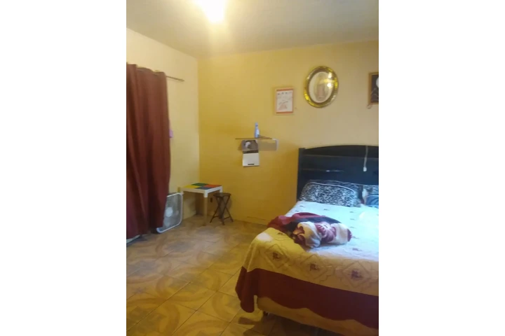 $900 : Rento Cuarto image 4