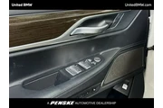 $38960 : BMW 7 Series 2022 AWD 740i x thumbnail