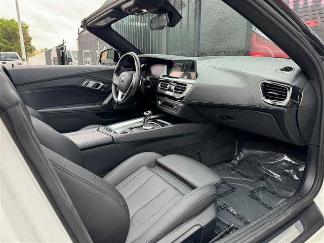 $32900 : BMW Z4 image 5