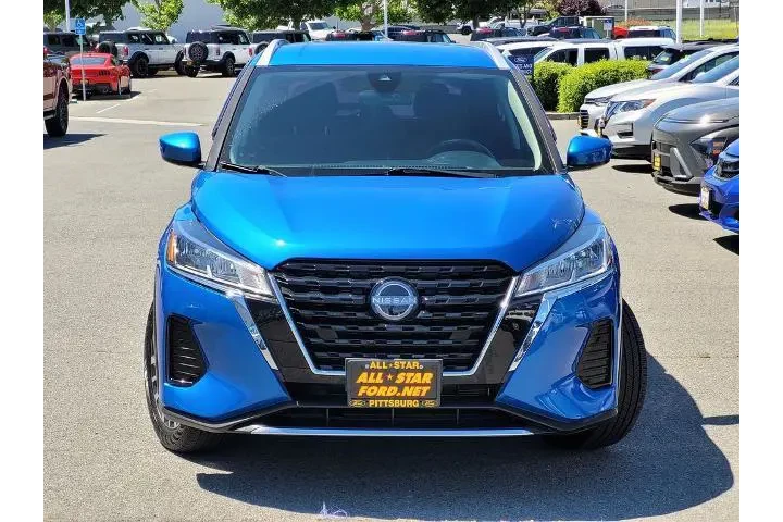 $21900 : Nissan Kicks 2023 SV 4dr Cro image 2