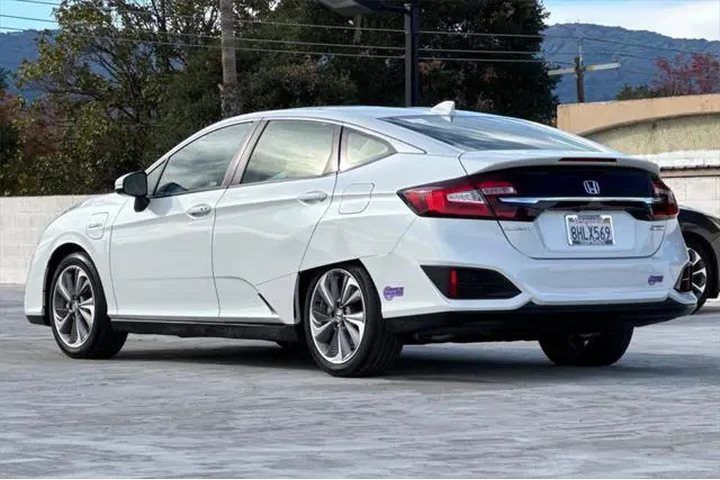 $21569 : Honda Clarity Plug-In Hybrid image 5