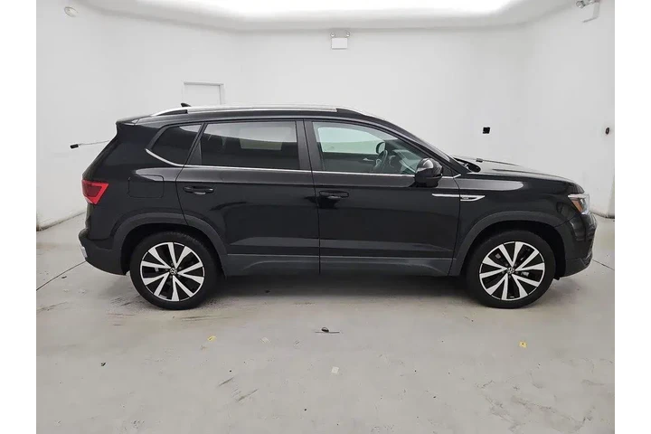 $22998 : Volkswagen Taos 2023 AWD SE image 4