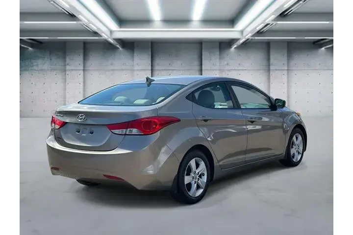 $6585 : Hyundai ELANTRA 2013 GLS 4dr image 5