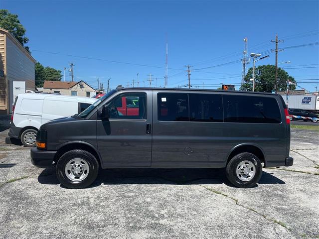 $16990 : 2016 CHEVROLET EXPRESS 2500 P image 7