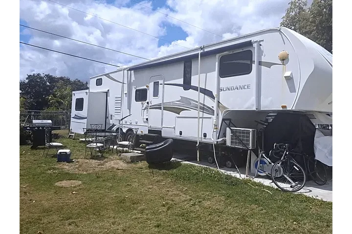 $1000 : rento rv 33 image 2