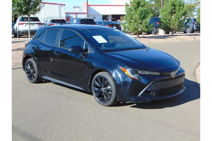 $23745 : 2021 Corolla Hatchback Nights image 1