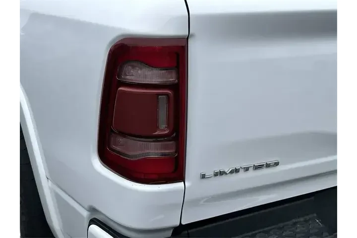 $38412 : Ram 1500 2021 4x4 Limited 4d image 7