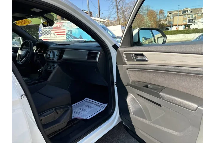 $19999 : 2020 Atlas Cross Sport S 4Mot image 8
