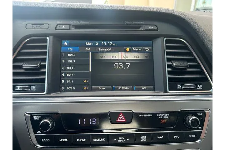 $12995 : Hyundai SONATA 2017 image 9