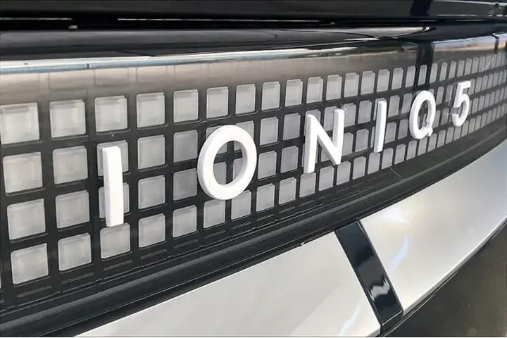 $30487 : Hyundai IONIQ 5 2024 Limited image 9