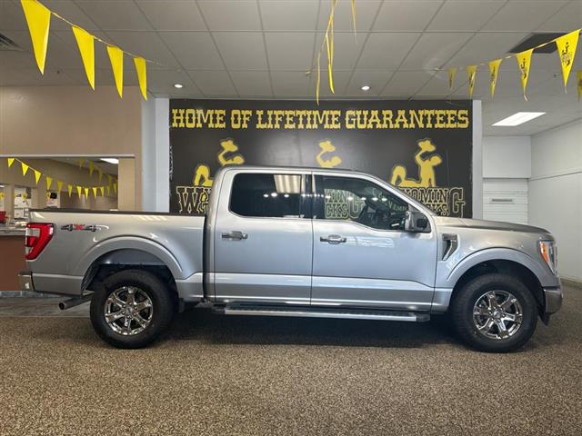 $58995 : 2023 F-150 LARIAT SuperCrew 5 image 1