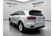 $12743 : Kia Sorento 2019 AWD S V6 4d thumbnail