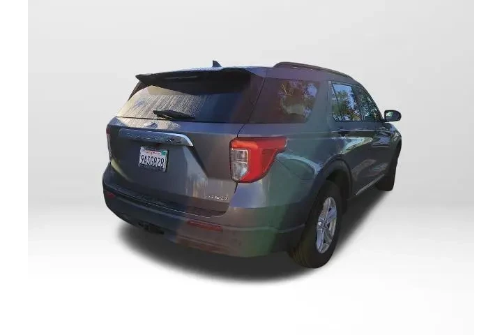 $21513 : Ford Explorer 2022 AWD XLT 4 image 4