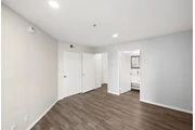 $1900 : 2 Bedroom Apartment in LA thumbnail