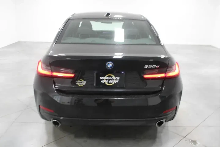 $26888 : BMW 3 Series 2024 330e 4dr S image 8