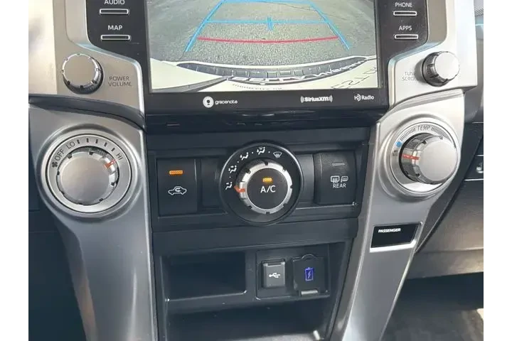 $30749 : Toyota 4Runner 2021 4x4 SR5 image 7